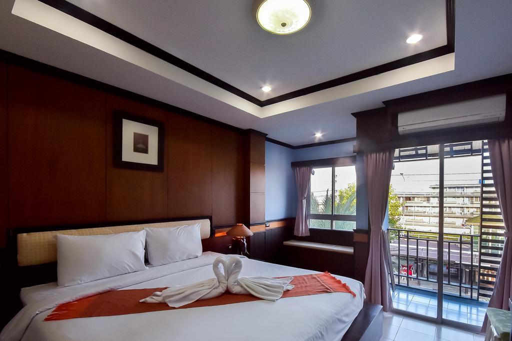 Season Palace Huahin Hotel Cha-Am Exteriör bild