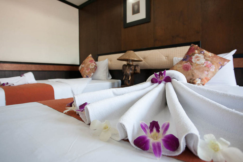 Season Palace Huahin Hotel Cha-Am Exteriör bild