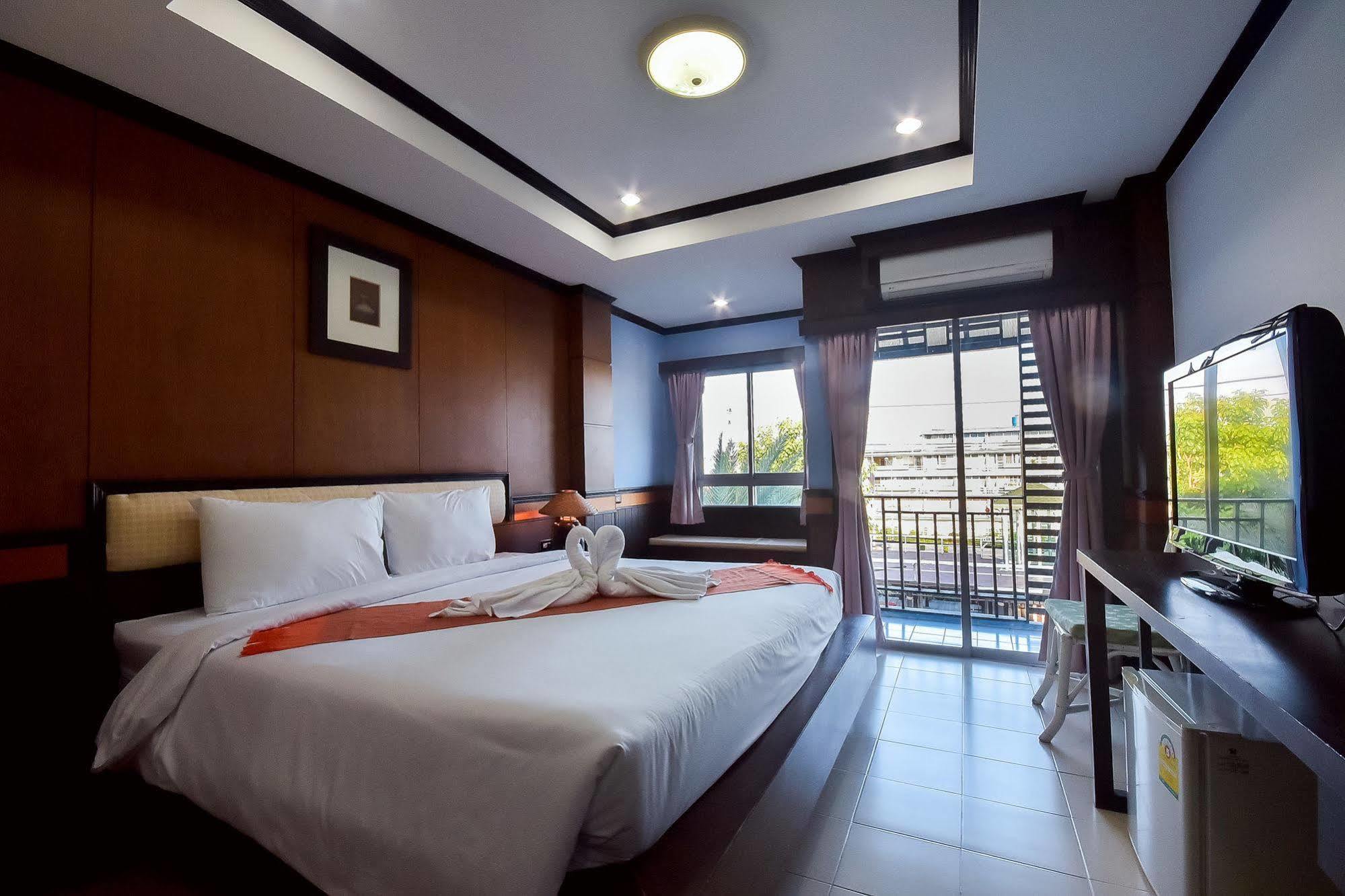 Season Palace Huahin Hotel Cha-Am Exteriör bild